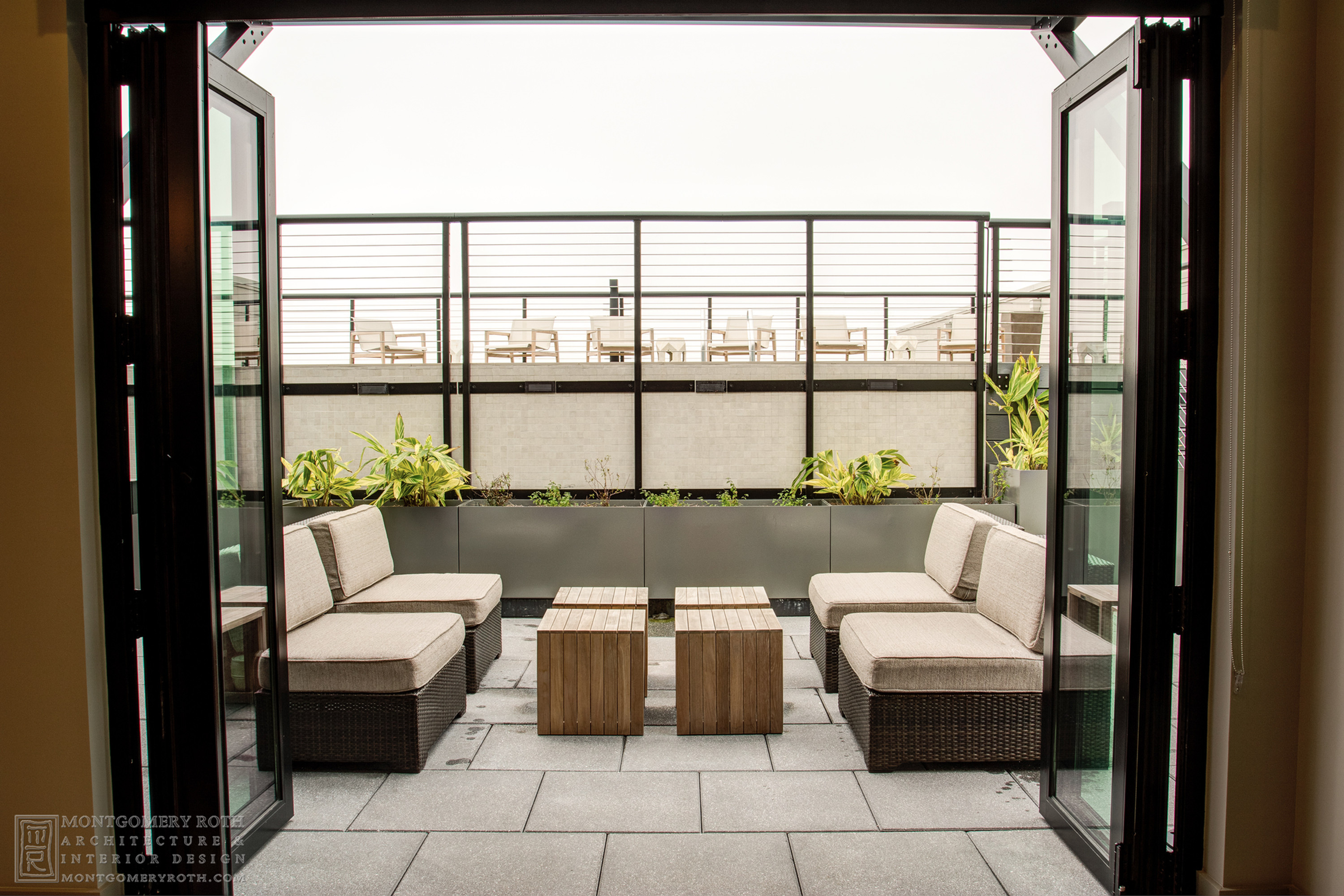 French Quarter Apartments Monthgomery Roth